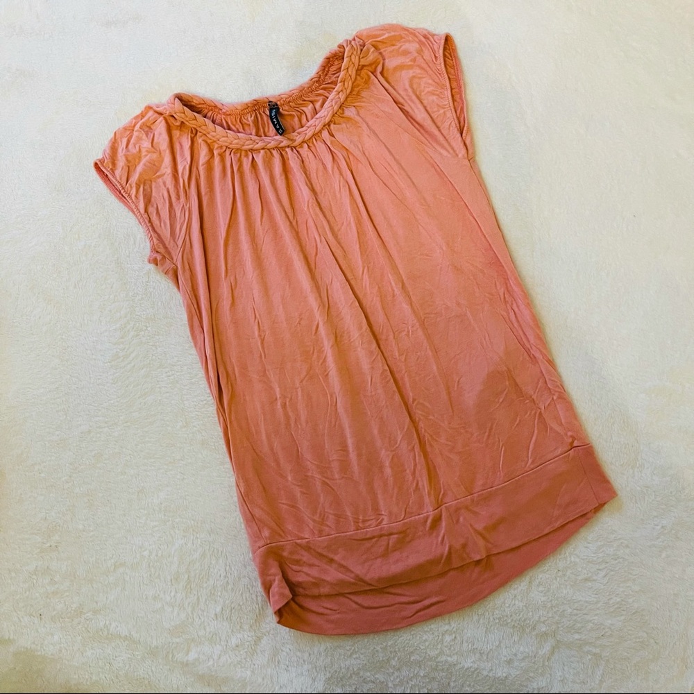 Coral T-Shirt with beaded Collar